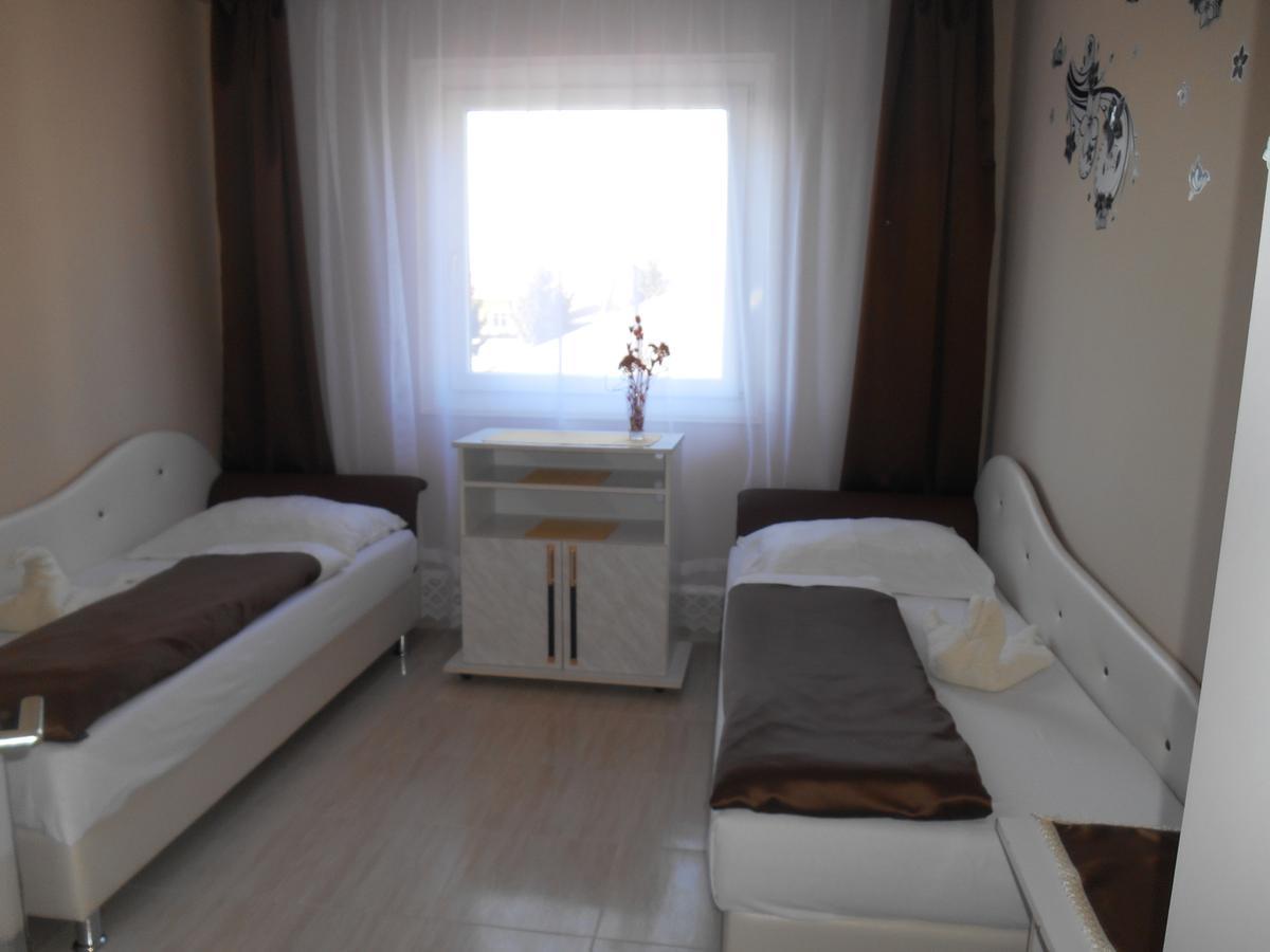 Holdfeny Hotel Forro Luaran gambar